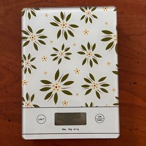 Temp-tations by Tara
Classic Digital Kitchen Scale